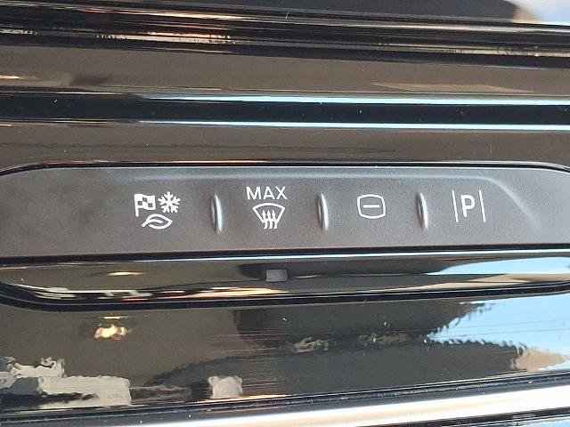 Certified 2024 Ford Transit 350 XLT RWD image 24