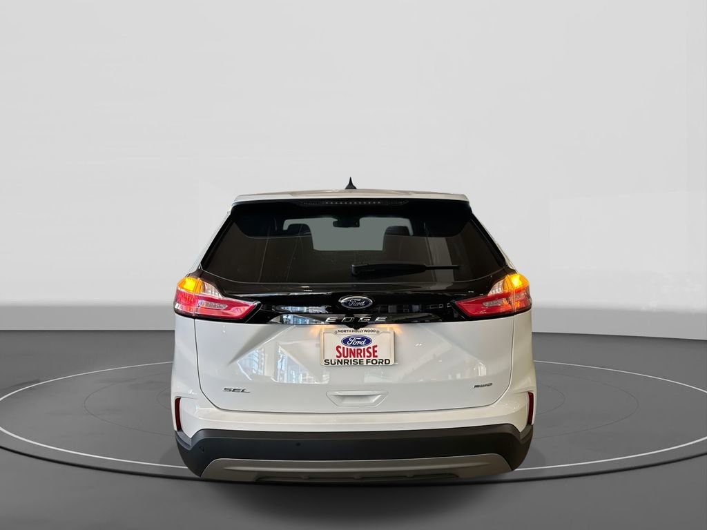 Certified 2024 Ford Edge SEL w/ Convenience Package image 6