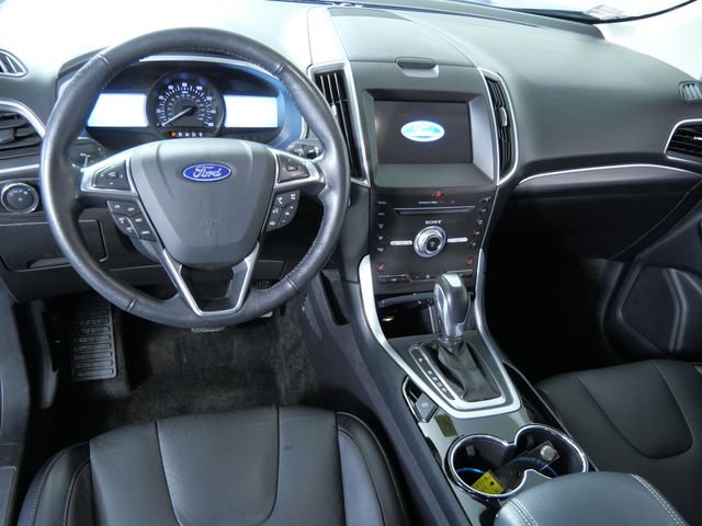 Certified 2018 Ford Edge Titanium AWD/4WD image 3