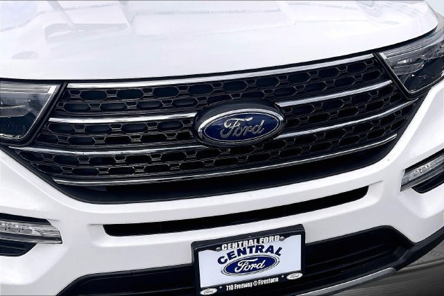 Certified 2023 Ford Explorer XLT w/ Equipment Group 202A AWD/4WD image 29