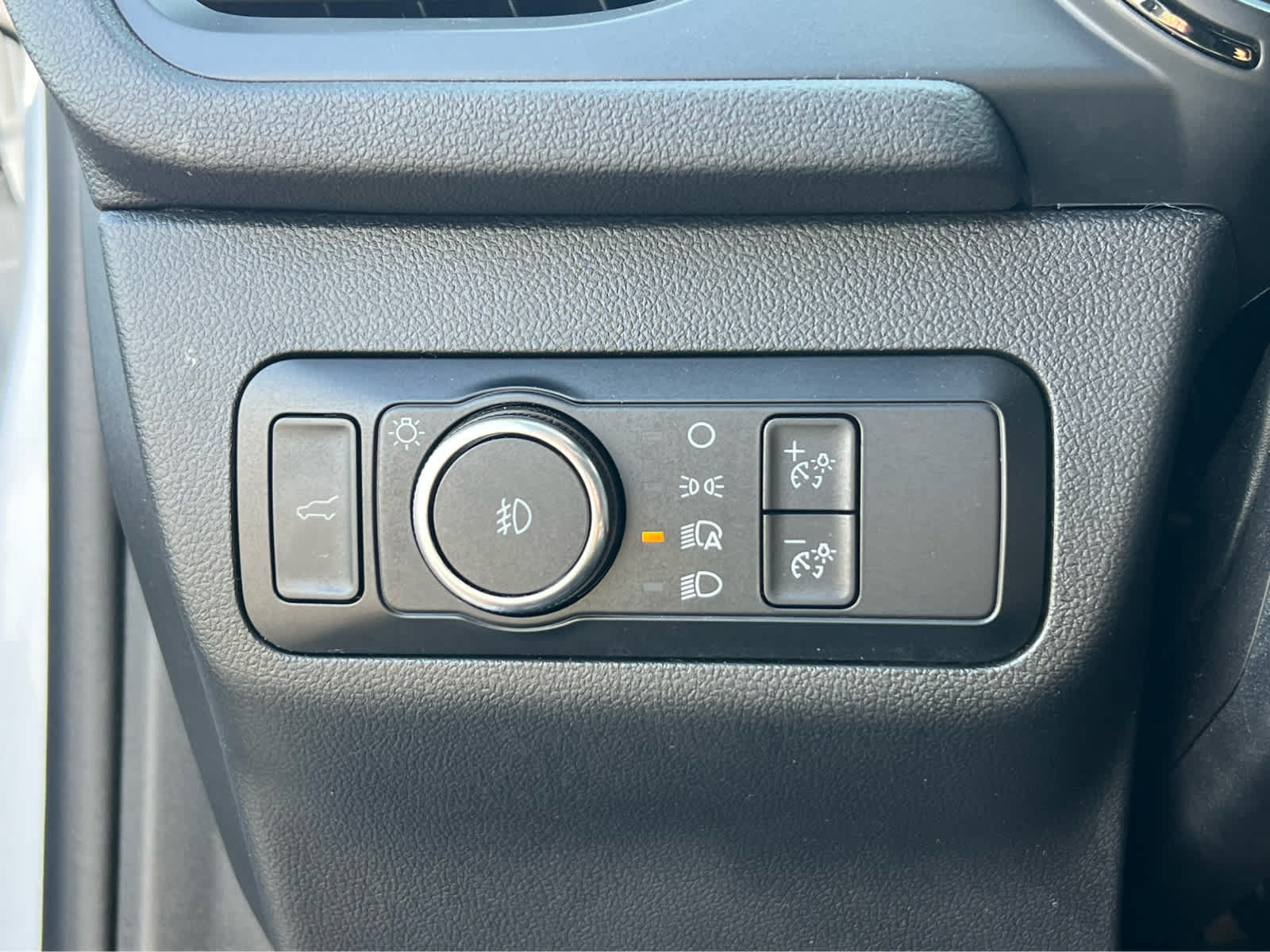 Certified 2025 Ford Escape ST-Line Select AWD/4WD image 31