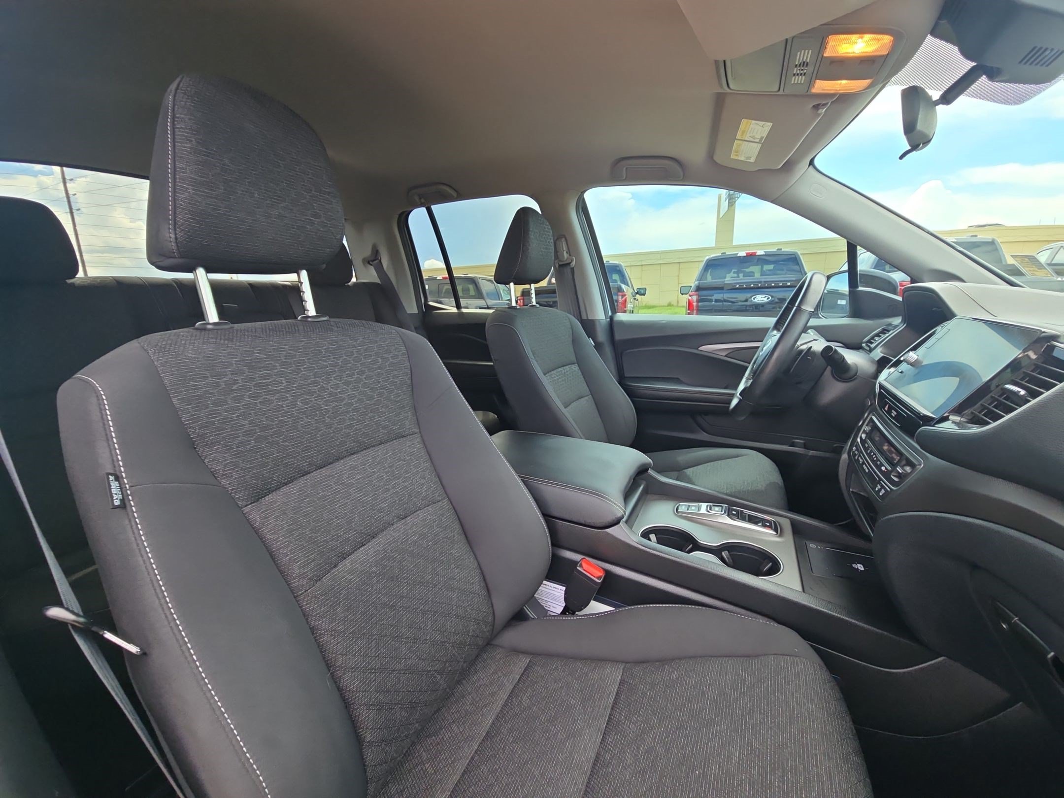 Used 2025 Honda Ridgeline Sport image 31
