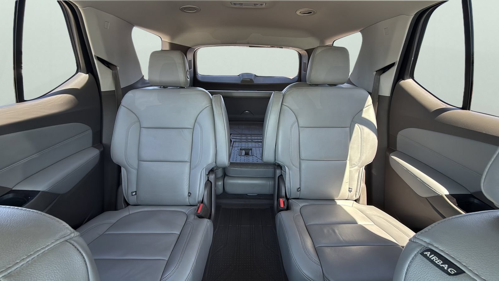 Used 2018 Chevrolet Traverse LT w/ LPO, Cargo Package FWD image 24