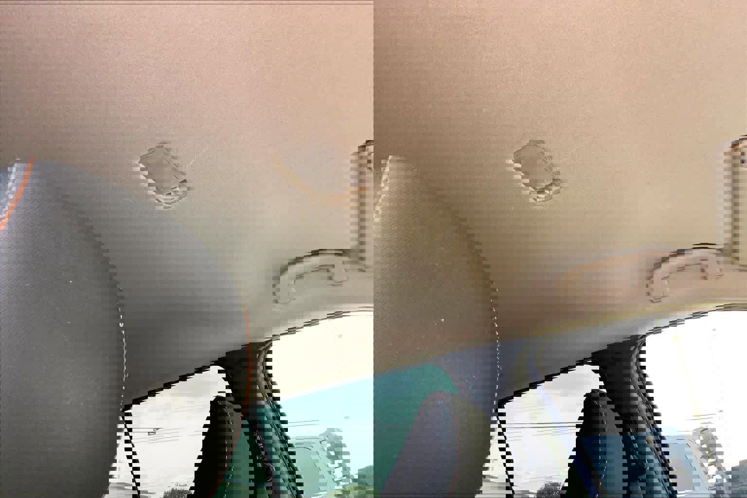 Used 2020 Nissan Kicks SR image 14