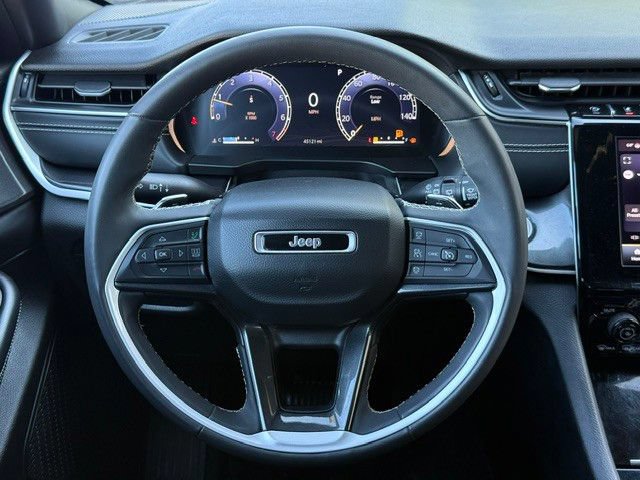 Used 2023 Jeep Grand Cherokee Altitude AWD/4WD image 30