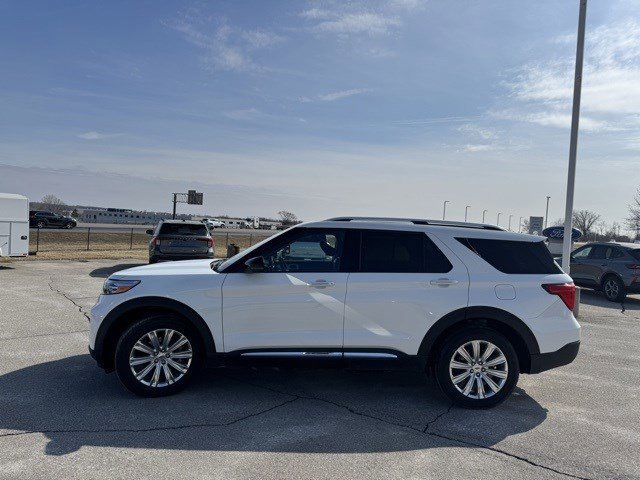 Certified 2023 Ford Explorer Limited w/ Limited Technology Package image 2