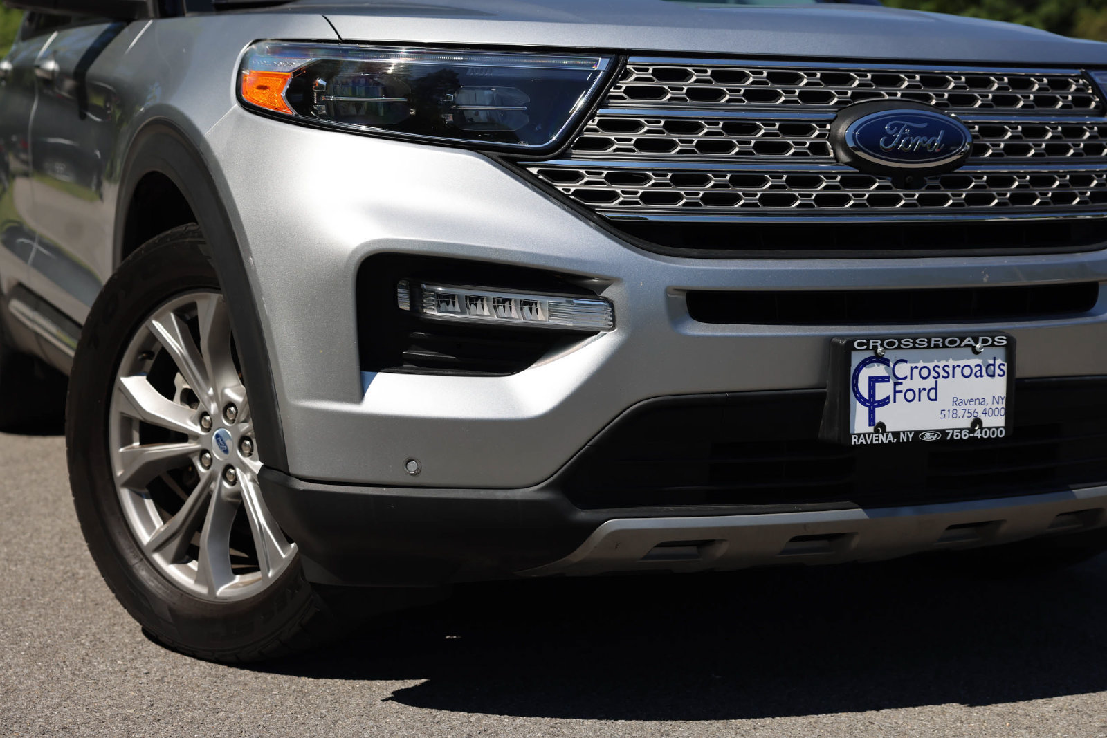 Certified 2023 Ford Explorer Limited w/ Limited Technology Package AWD/4WD image 36
