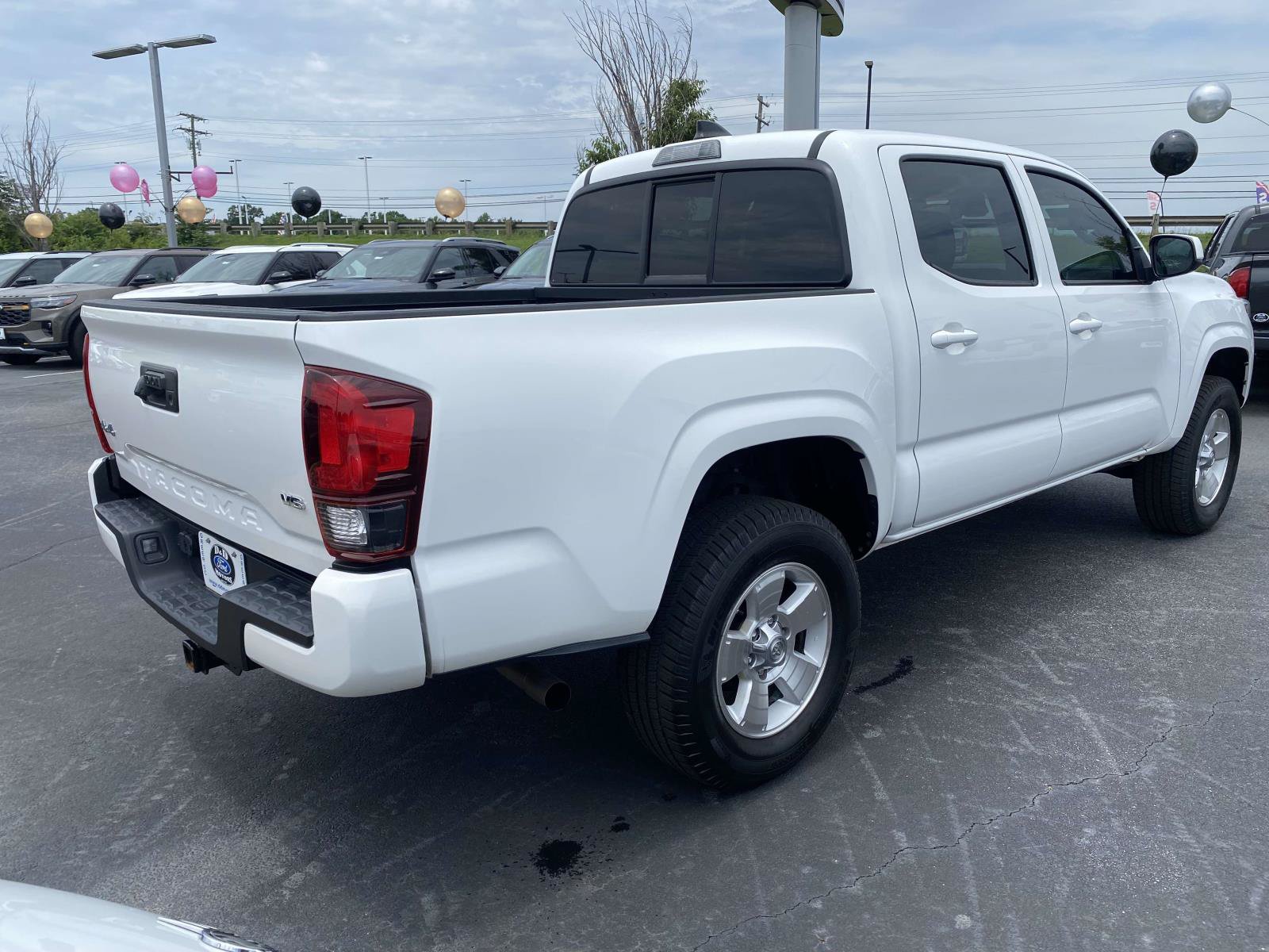 Used 2023 Toyota Tacoma SR AWD/4WD image 7