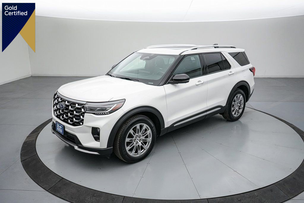 Certified 2025 Ford Explorer Platinum image 1