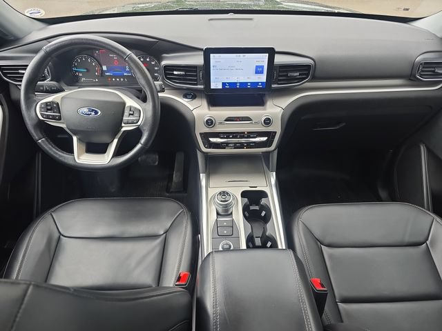 Certified 2023 Ford Explorer XLT w/ Equipment Group 202A AWD/4WD image 31
