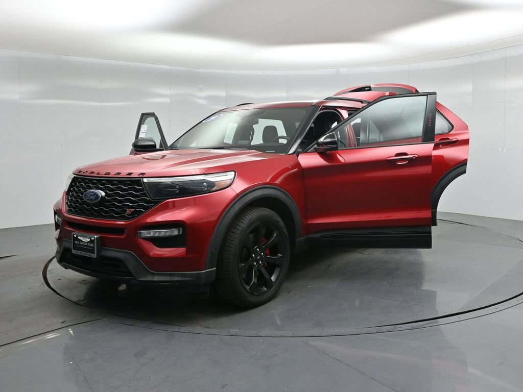 Certified 2020 Ford Explorer ST w/ ST Street Pack image 28