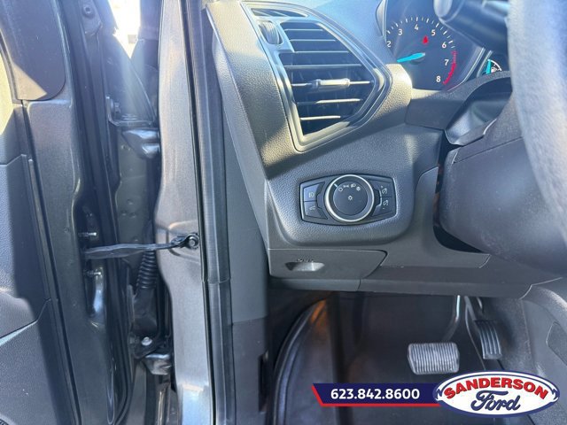 Certified 2019 Ford Escape SE image 13