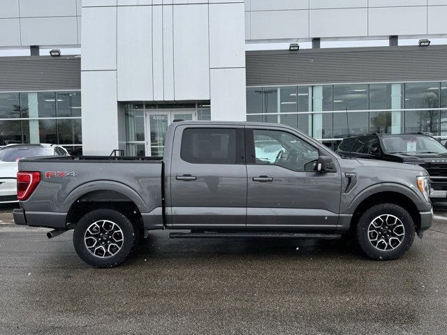 Certified 2022 Ford F150 XLT w/ Equipment Group 302A High image 35