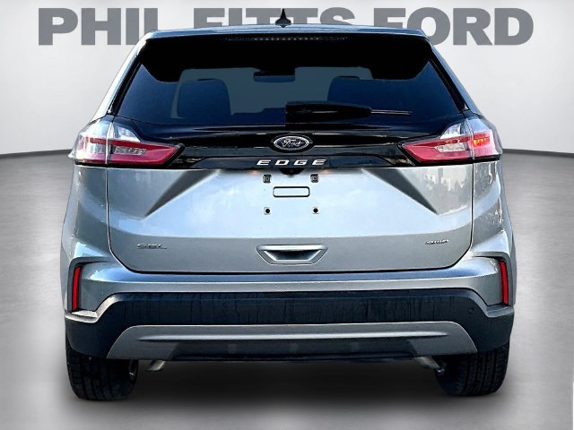 Certified 2024 Ford Edge SEL w/ Convenience Package AWD/4WD image 5