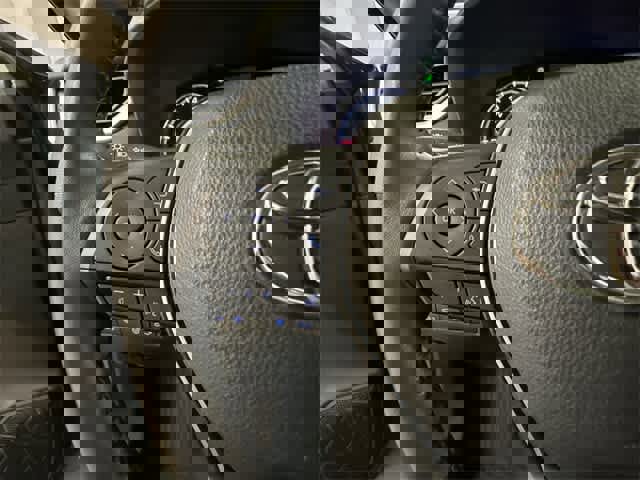 Used 2022 Toyota RAV4 XLE w/ Convenience Package image 13