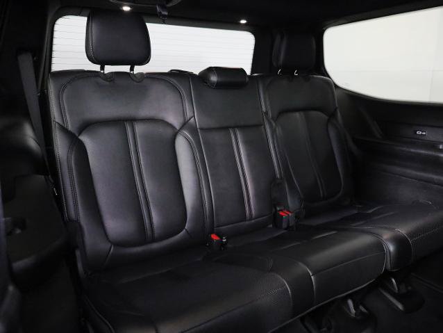 Used 2023 Jeep Wagoneer Series II AWD/4WD image 13