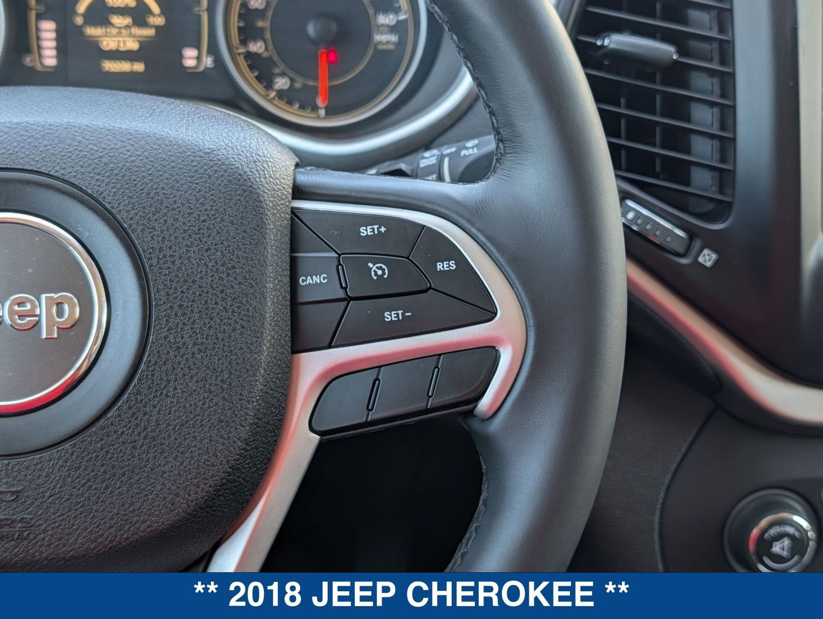 Used 2018 Jeep Cherokee Latitude Plus image 23