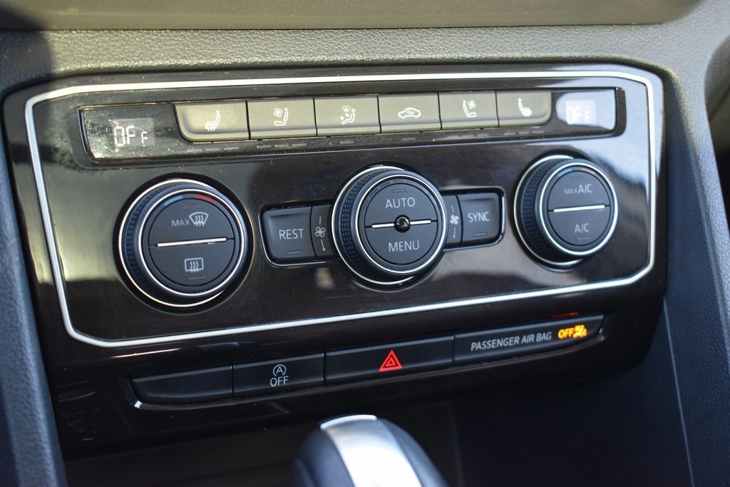 Used 2021 Volkswagen Atlas SEL Premium image 12