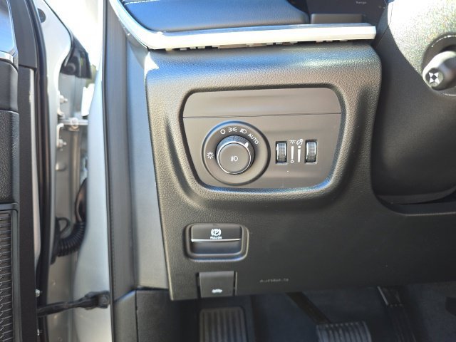 Used 2024 Jeep Grand Cherokee L Limited w/ Luxury Tech Group II AWD/4WD image 27