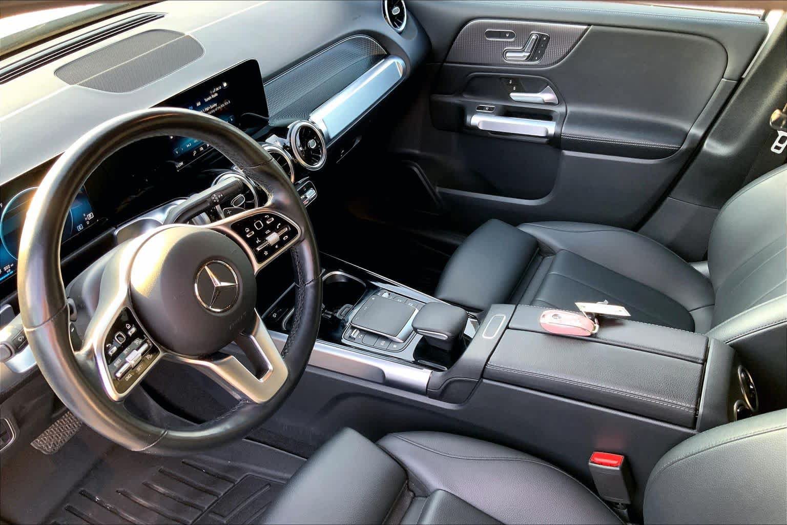 Used 2023 Mercedes-Benz GLB 250 4MATIC image 16