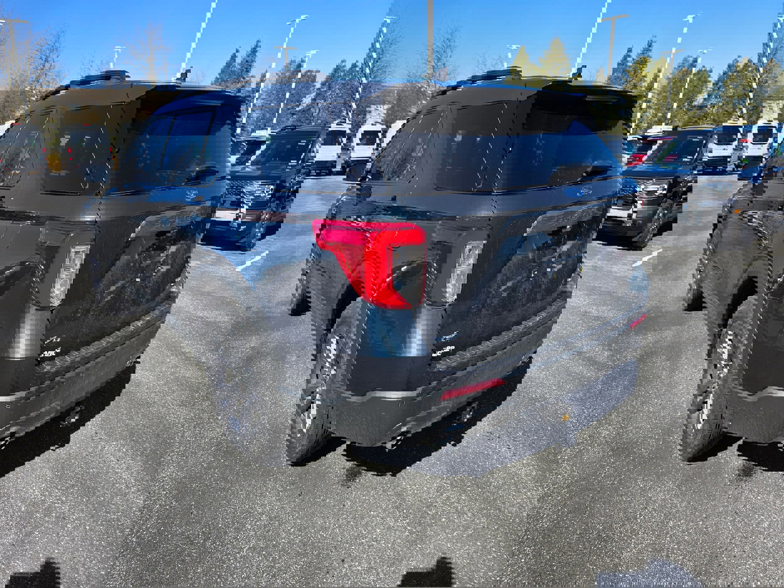 Certified 2024 Ford Explorer XLT w/ Equipment Group 202A image 5