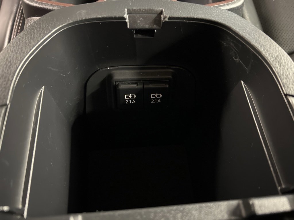 Used 2021 Toyota RAV4 Limited image 17