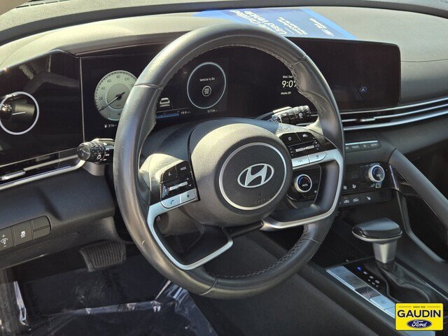 Used 2024 Hyundai Elantra Limited FWD image 19