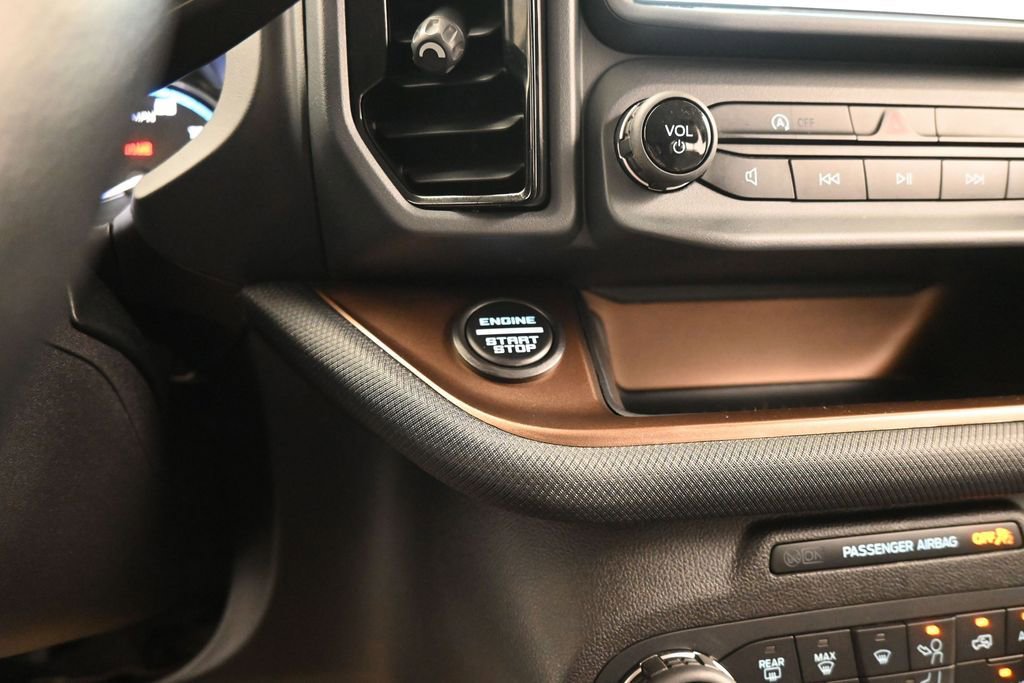 Certified 2022 Ford Bronco Sport Outer Banks w/ Tech Package AWD/4WD image 18