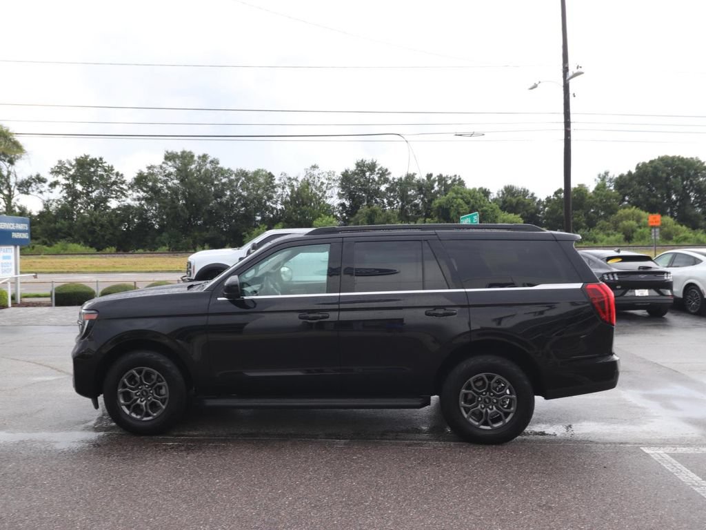 Certified 2025 Ford Expedition Active RWD image 8