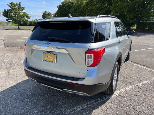 Certified 2023 Ford Explorer XLT w/ Equipment Group 202A AWD/4WD image 10