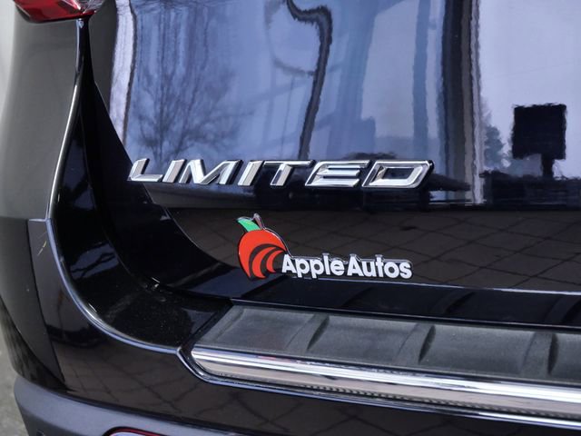 Certified 2024 Ford Explorer Limited w/ Limited Technology Package image 9