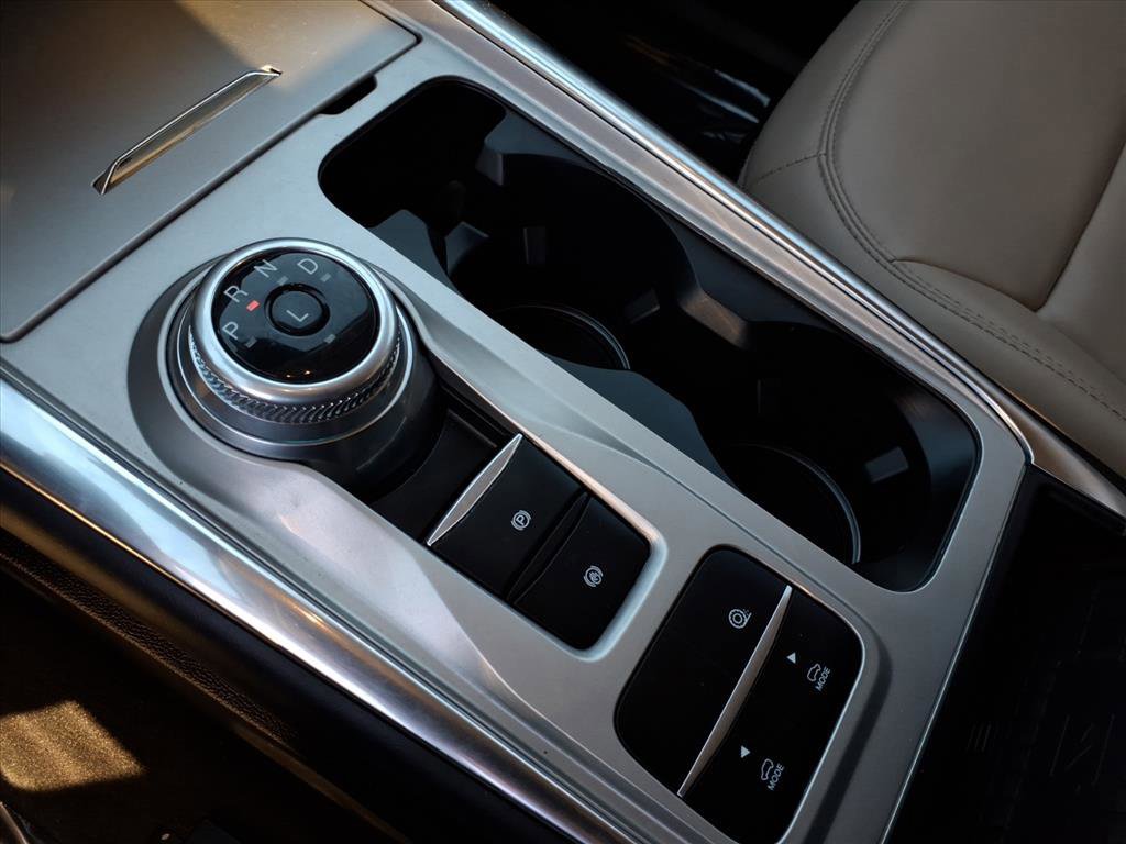 Certified 2022 Ford Explorer XLT w/ Equipment Group 202A image 25