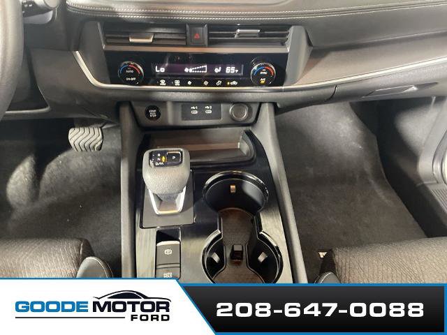 Used 2024 Nissan Rogue SV AWD/4WD image 17