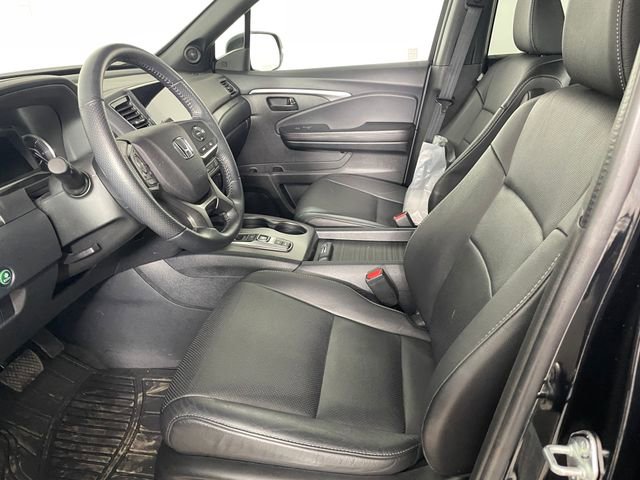 Used 2023 Honda Passport EX-L image 2