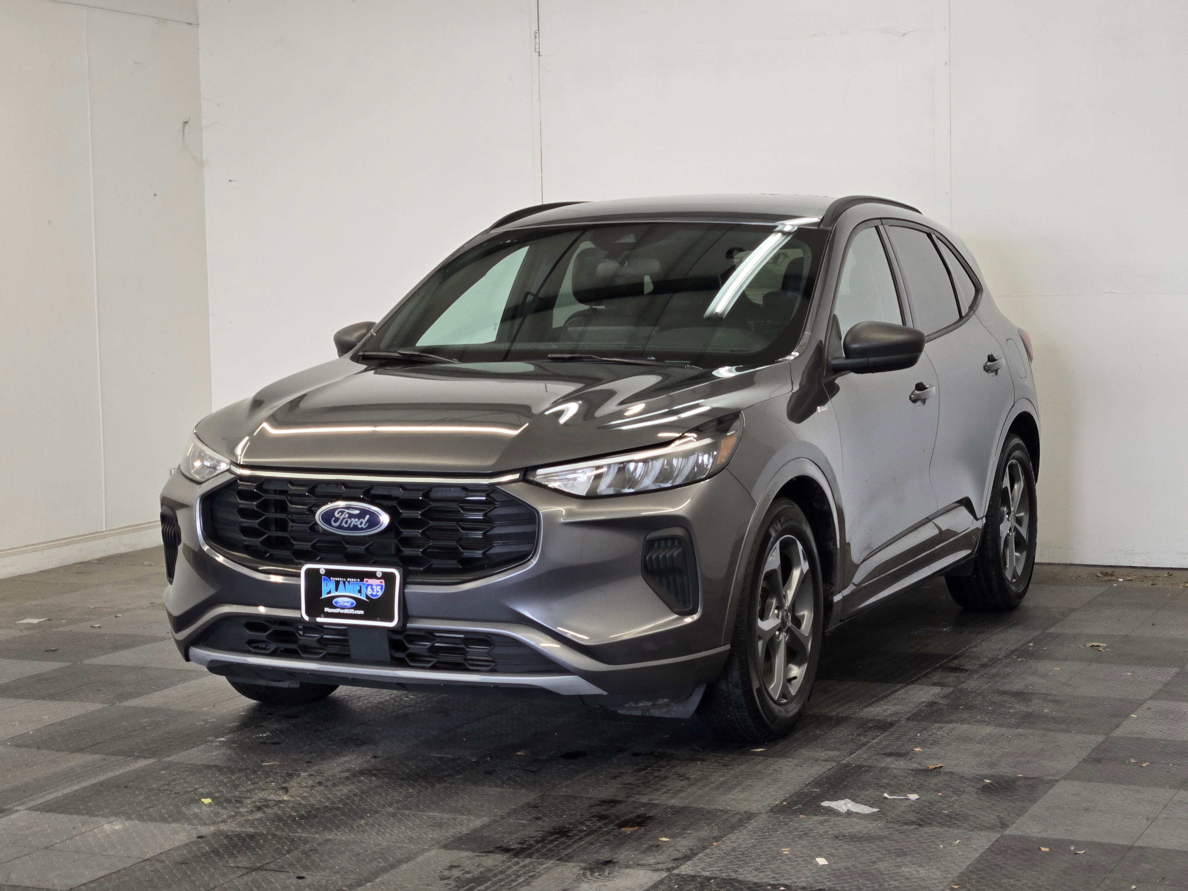 Certified 2023 Ford Escape ST-Line w/ Tech Pack #1 FWD image 4