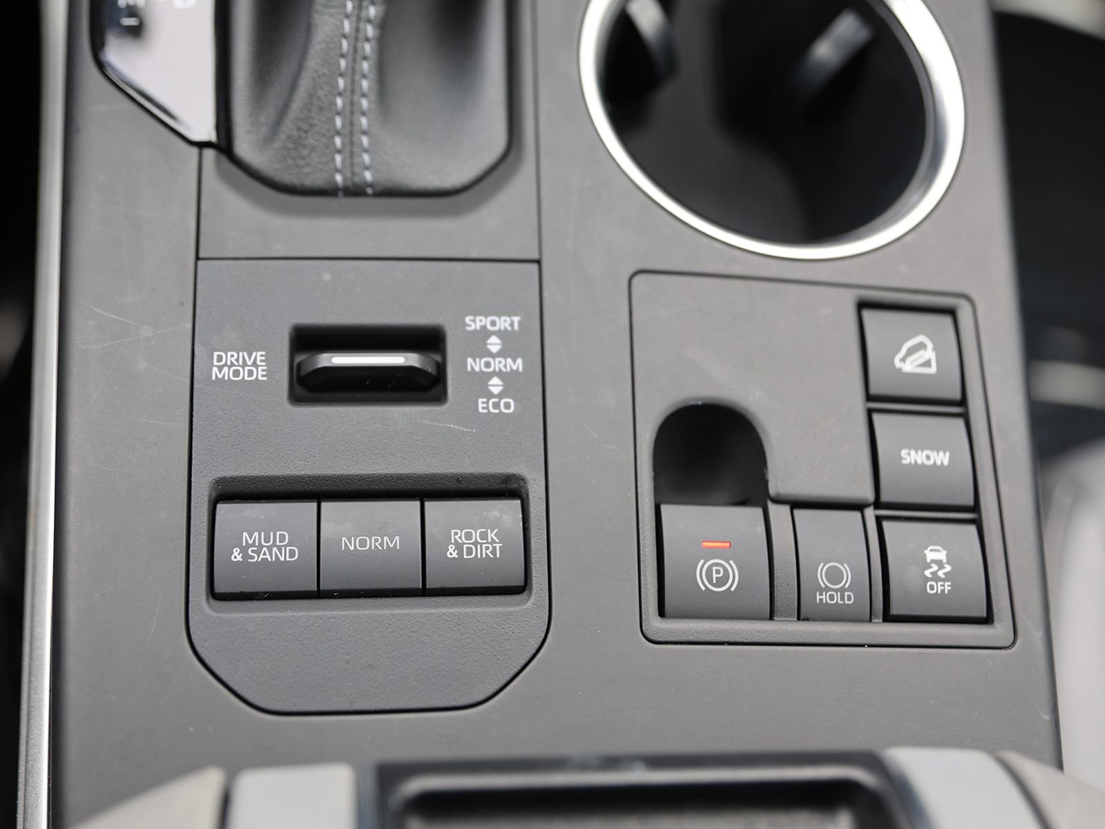 Used 2023 Toyota Highlander XLE AWD/4WD image 35