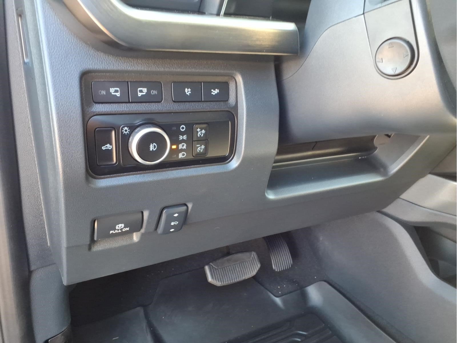 Certified 2024 Ford F250 Lariat w/ Chrome Package AWD/4WD image 24