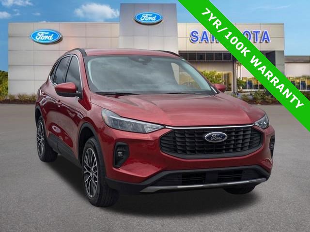 Certified 2025 Ford Escape SE FWD image 1