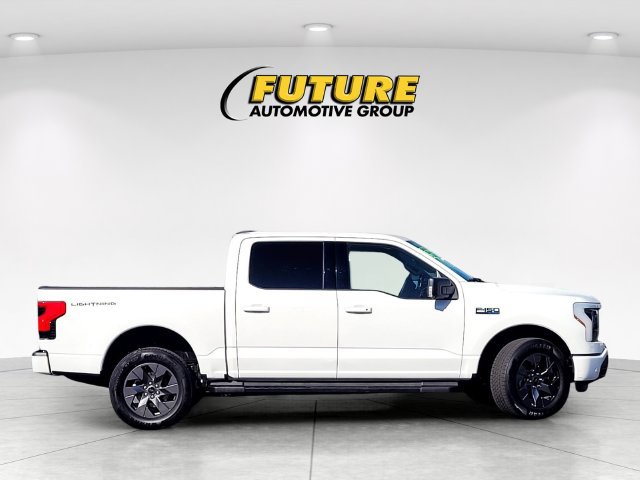 Certified 2024 Ford F150 Lightning Flash AWD/4WD image 3
