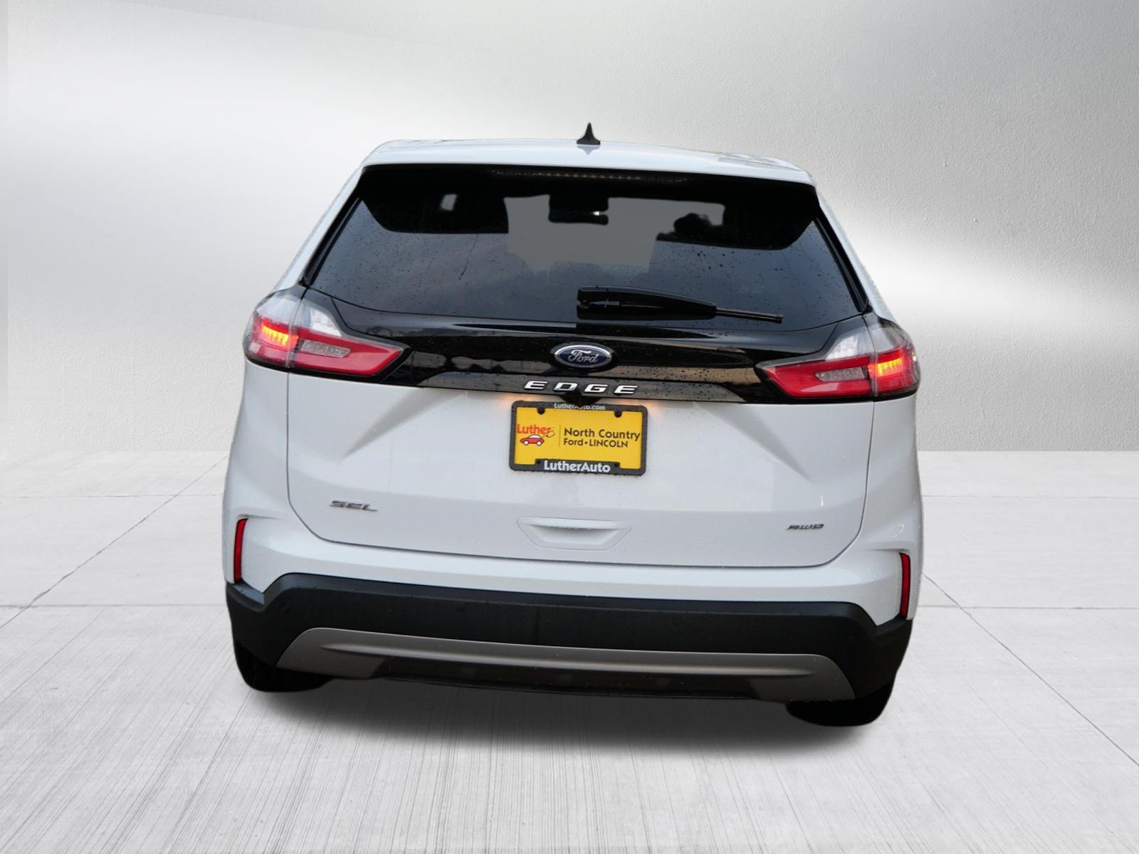 Certified 2022 Ford Edge SEL w/ Convenience Package AWD/4WD image 6
