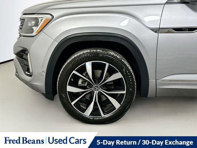 Used 2024 Volkswagen Atlas SEL Premium R-Line image 38