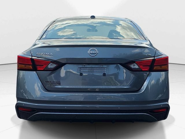 Used 2025 Nissan Altima 2.5 SV FWD image 4