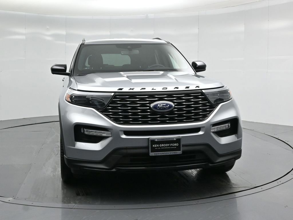 Certified 2023 Ford Explorer ST-Line w/ Class IV Trailer Tow Package image 31