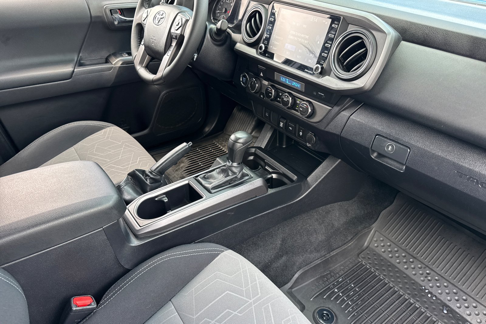 Used 2023 Toyota Tacoma TRD Off-Road w/ Black Out Package (TMS) AWD/4WD image 14