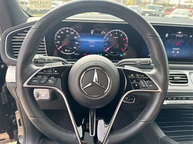 Used 2025 Mercedes-Benz GLS 450 4MATIC image 16
