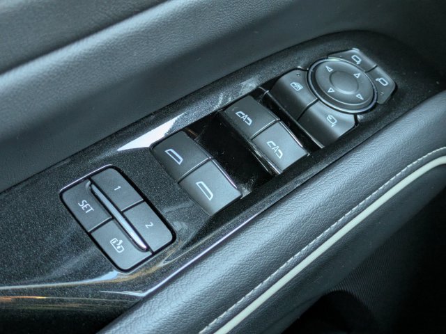 Used 2023 Cadillac Escalade Luxury AWD/4WD image 26