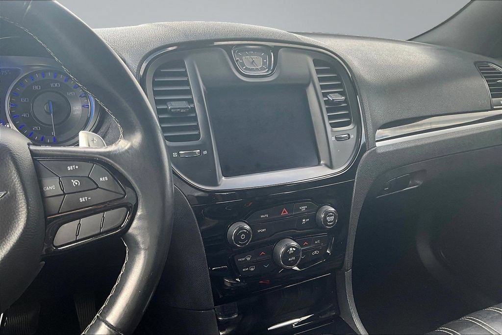 Used 2020 Chrysler 300 S AWD/4WD image 9