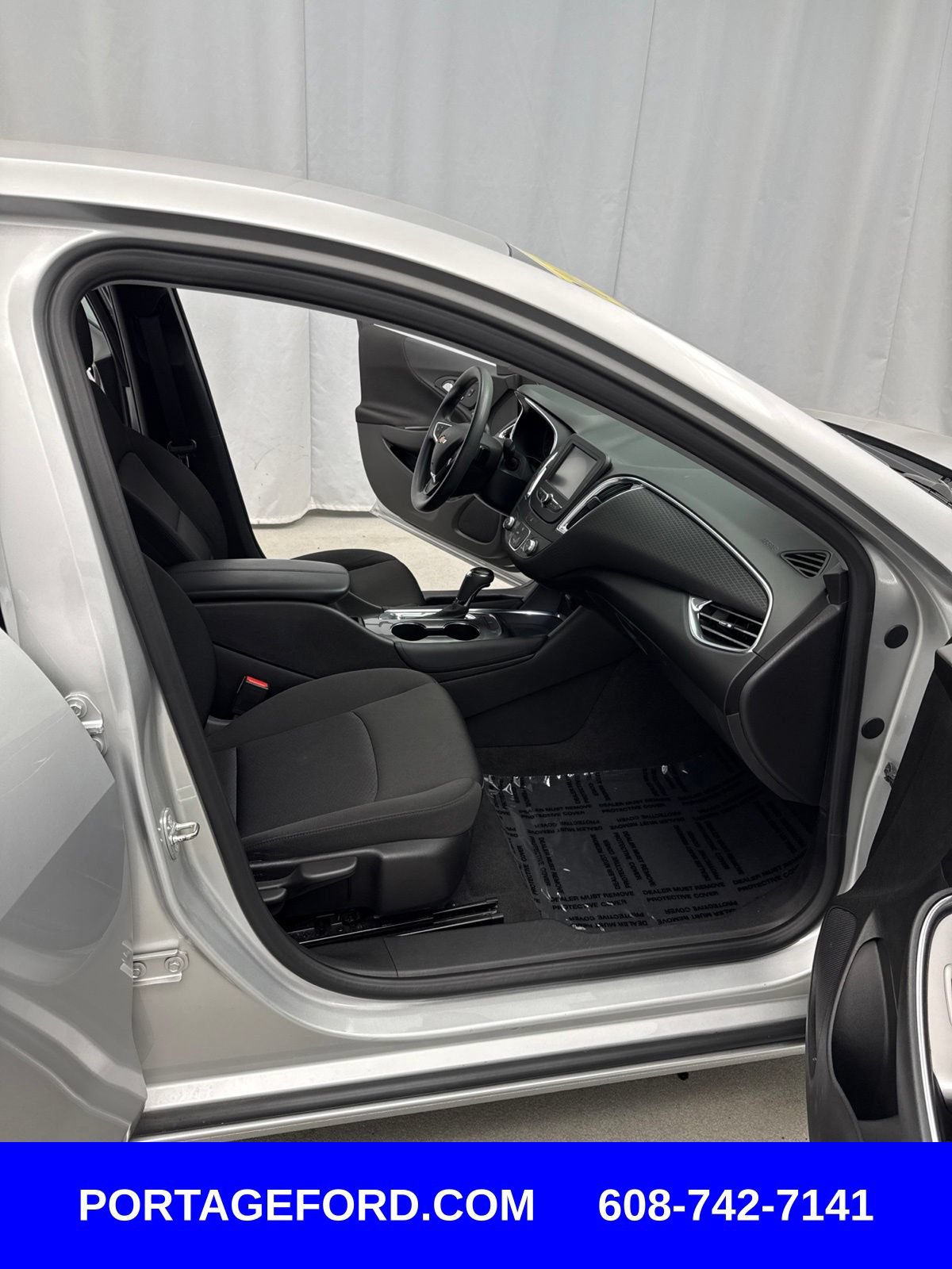 Used 2018 Chevrolet Malibu LT FWD image 23