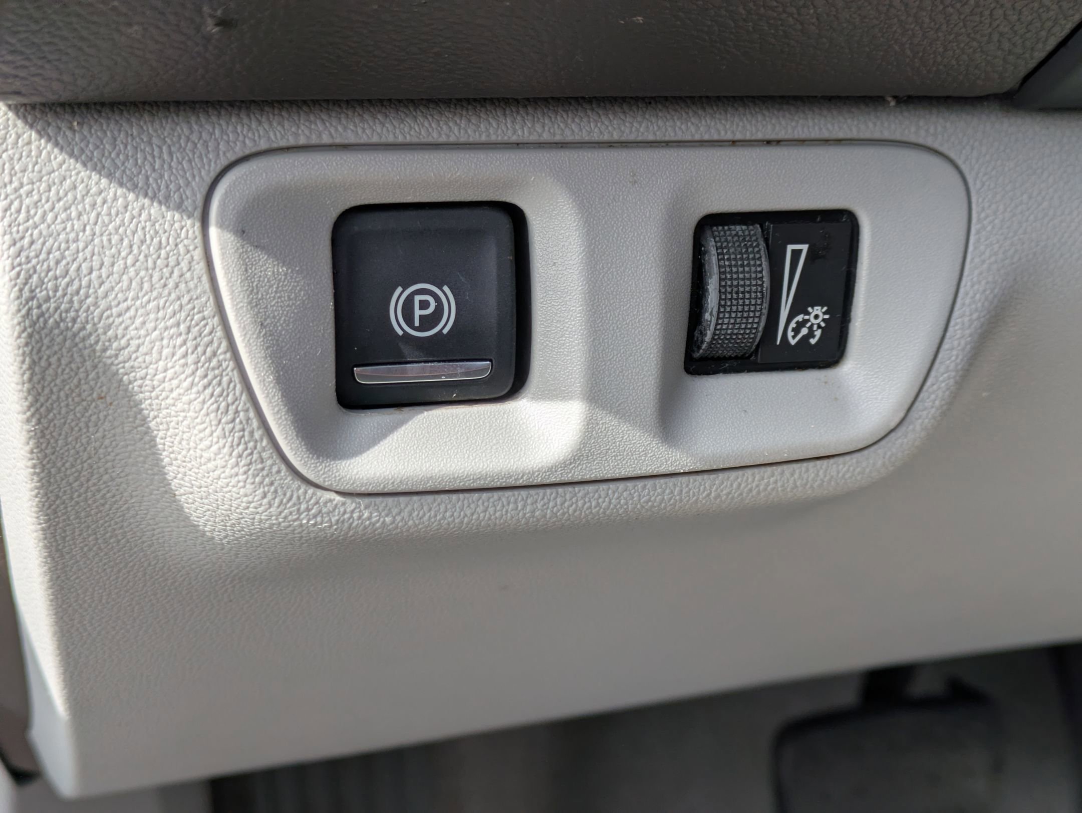 Used 2017 GMC Acadia SLT image 17