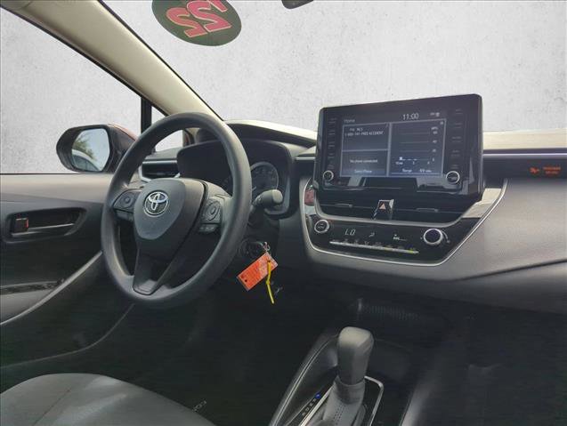 Used 2022 Toyota Corolla LE FWD image 26